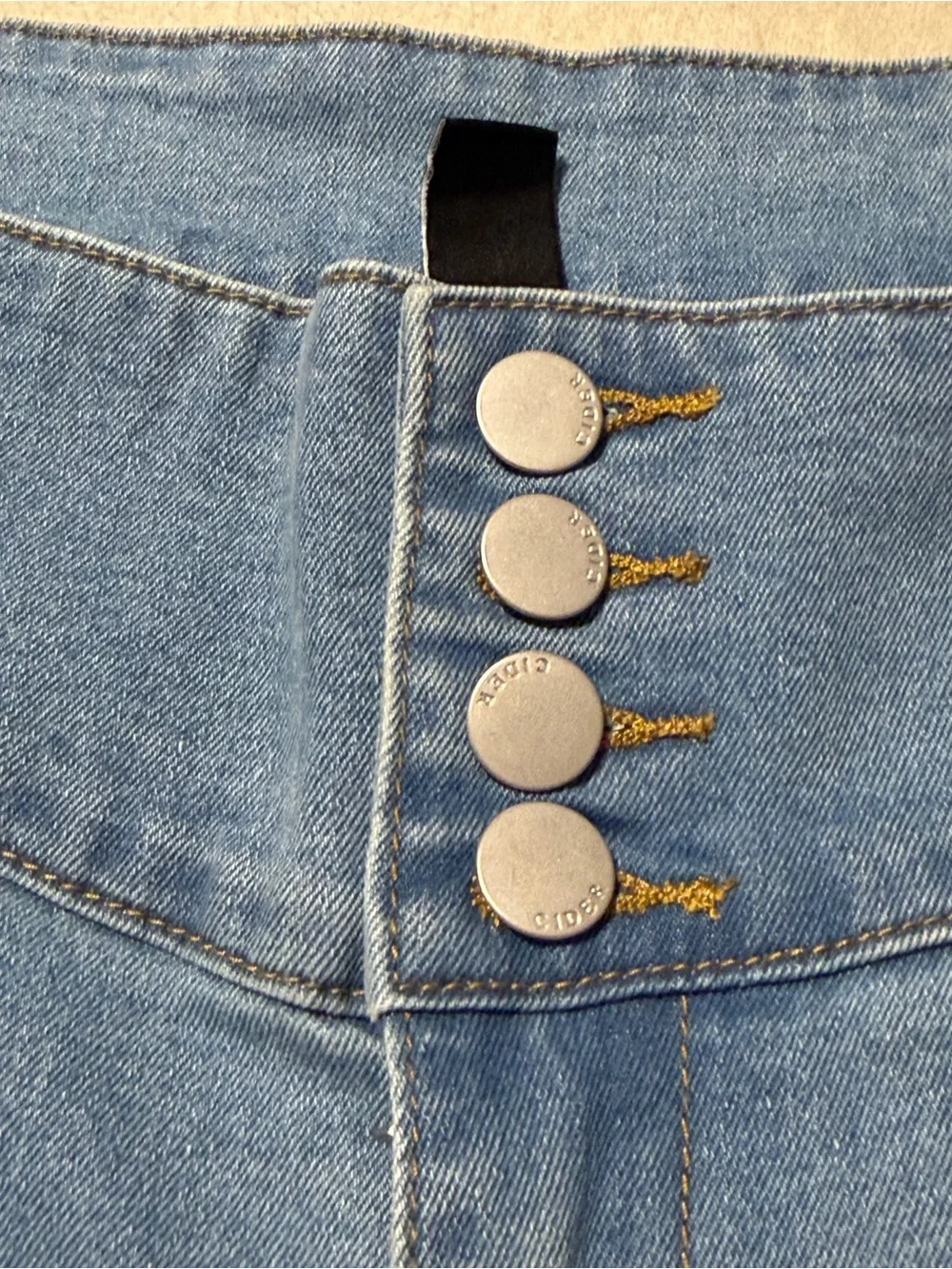 Cider Wide Flare Leg Women's Button Fly Light Wash Jeans. Women’s Size 3XL Short